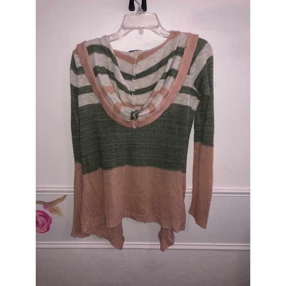 Cardigan - Picture 2 of 3